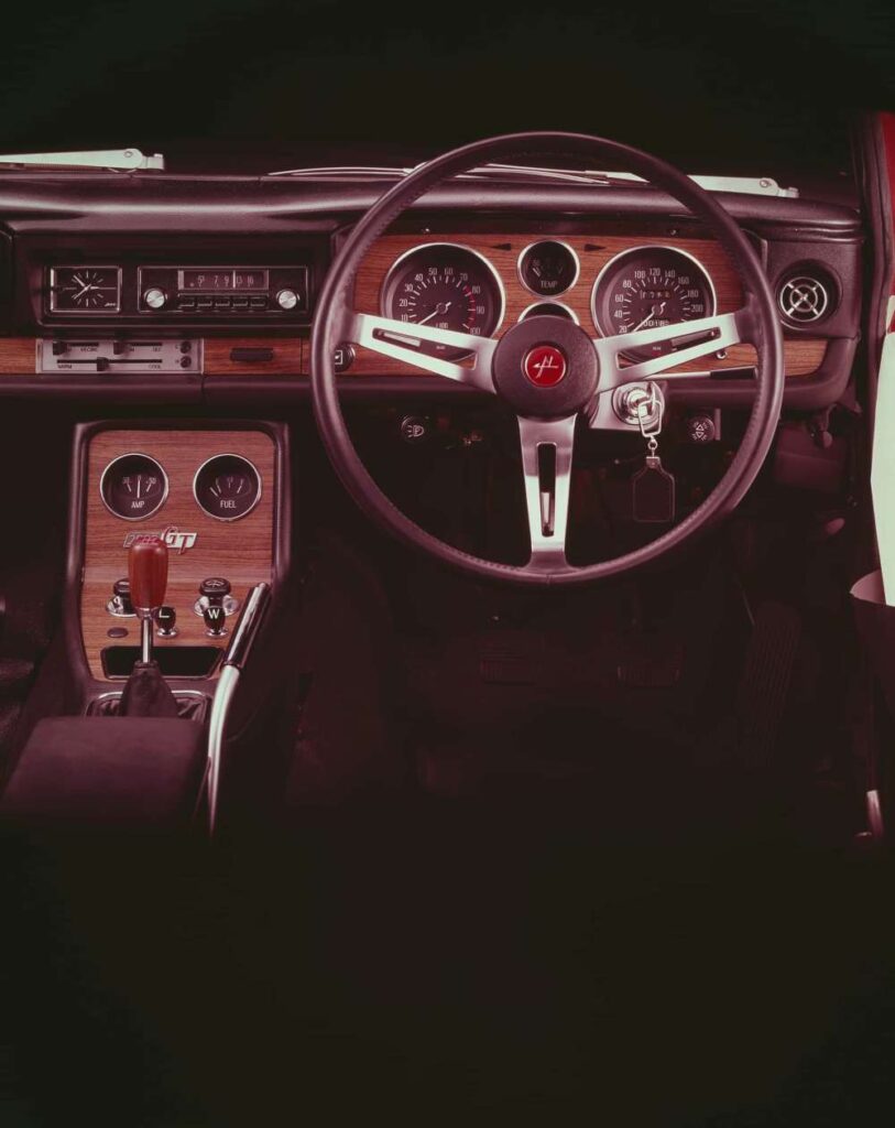 セダン2000GT-R