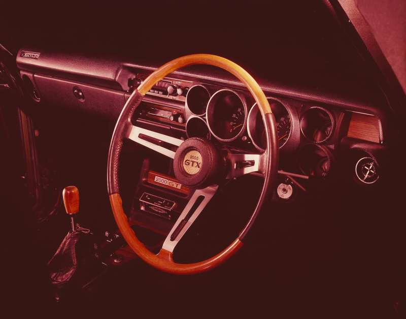 スカイライン H/T 2000GT-X