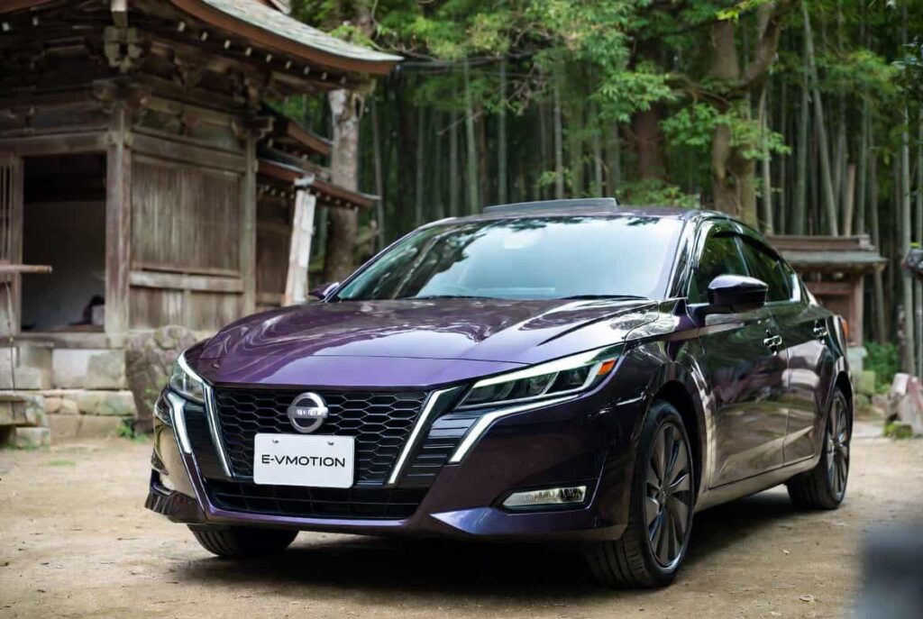 New小型セダン